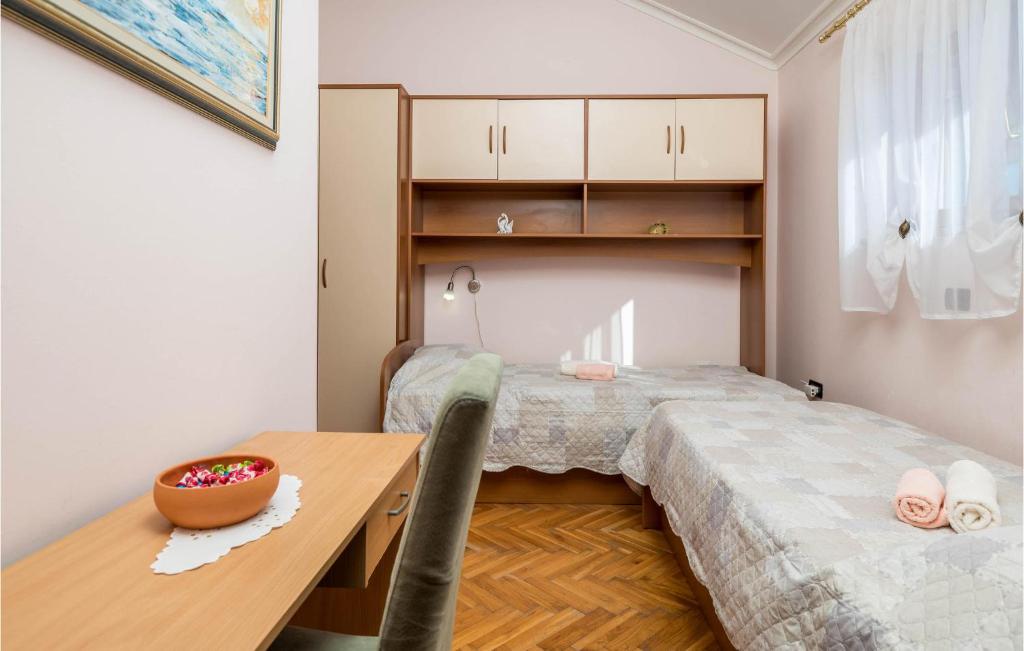 Posteľ alebo postele v izbe v ubytovaní Nice Apartment In Icici