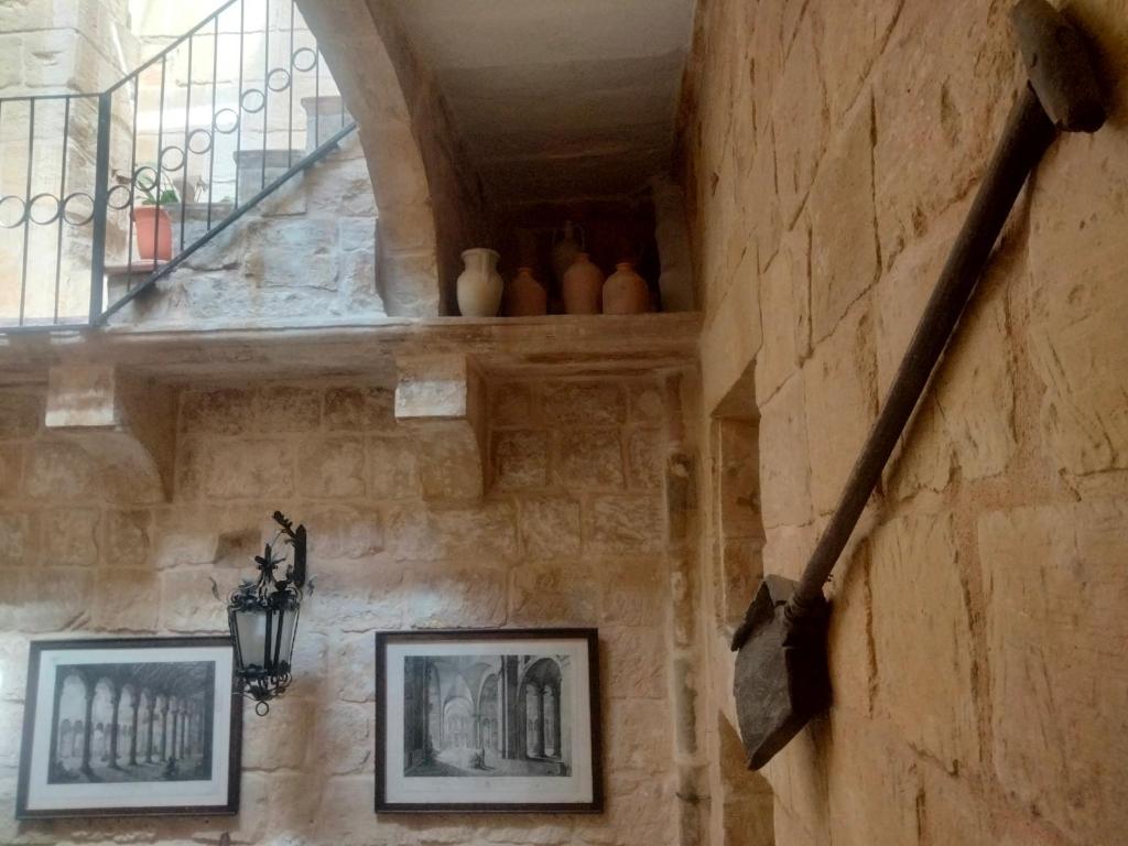 Charming 17th Cent House of Character in the famous 3 Cities, right next to Valletta - Two-Bedroom House
