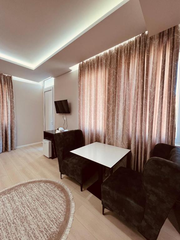 PRINCIPE DEL LAGO - Image 10