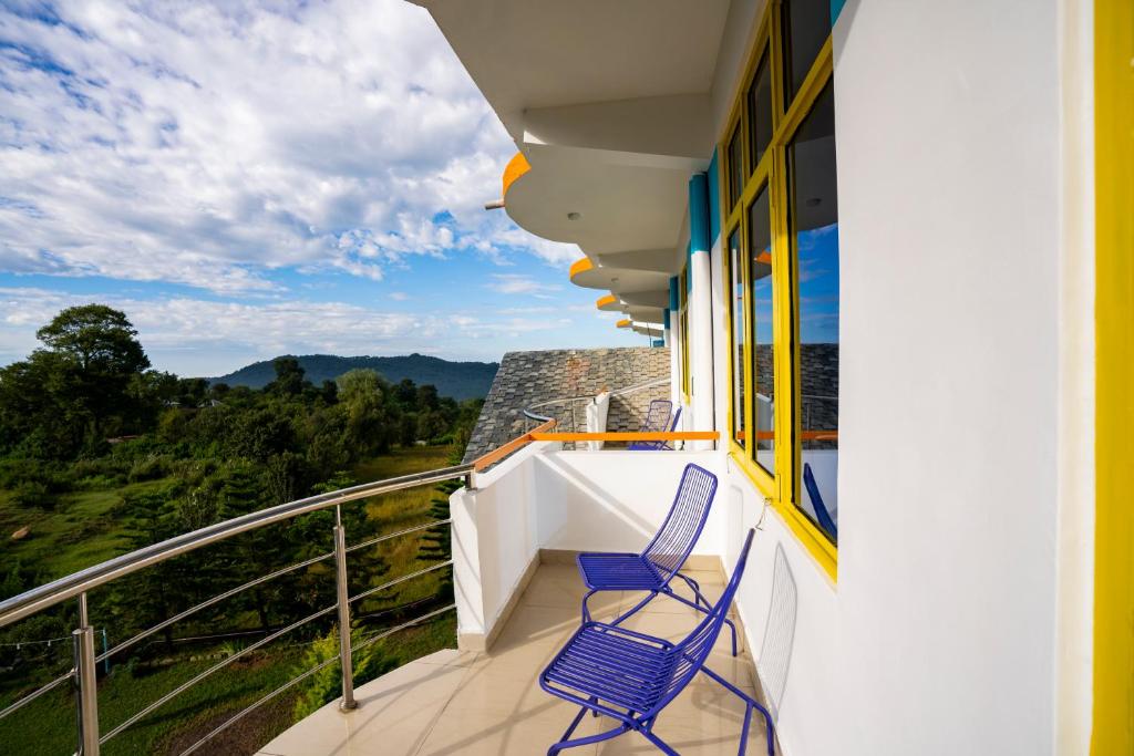 Nespecifikovaný výhled na hory nebo výhled na hory při pohledu z hostelu