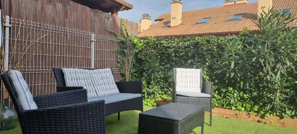 Wood, Wine & Golf - Two-Bedroom Apartment