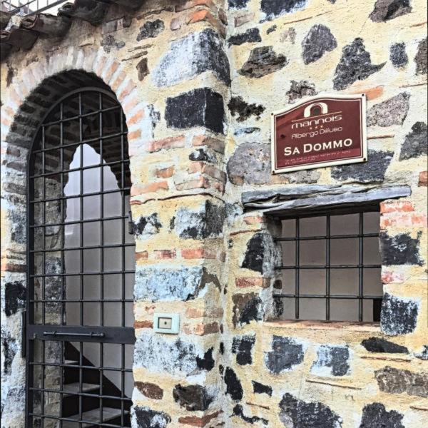 Majutusasutuses Albergo Diffuso Mannois olev sertifikaat, autasu, silt või muu dokument