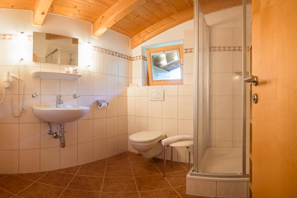 Vannituba majutusasutuses Haus Fernblick