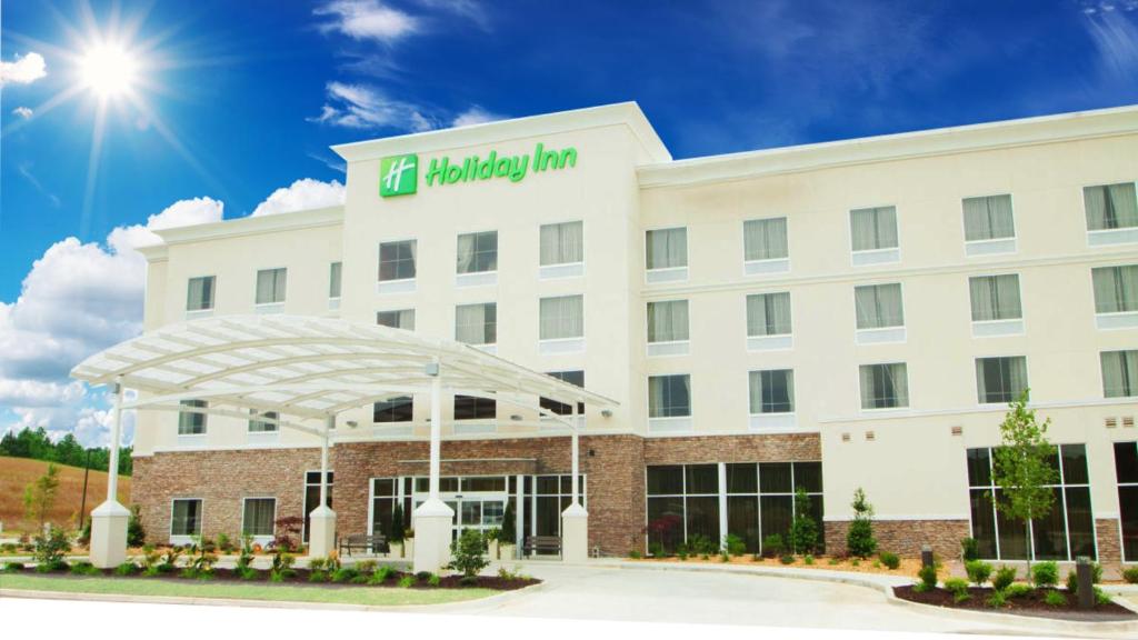 una representación del hotel kilkenny inn en Holiday Inn Guin, an IHG Hotel en Yampertown