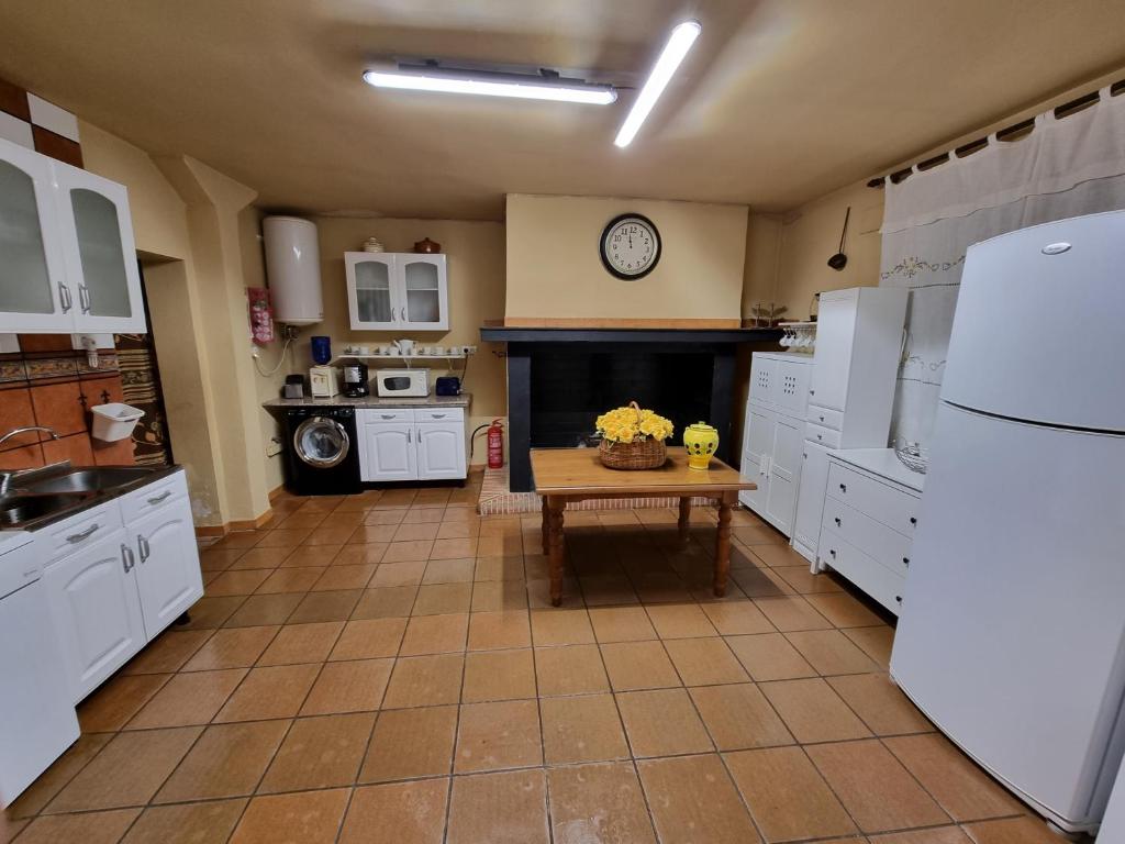 Kuchyňa alebo kuchynka v ubytovaní LA FUENTE ROMANA
