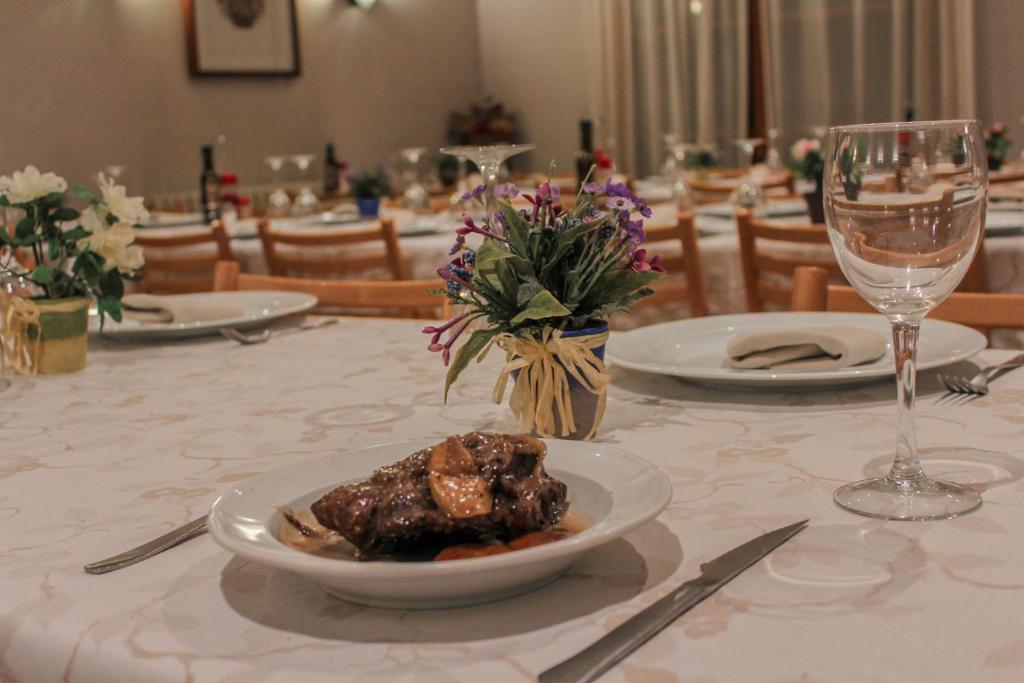 Nápoje v ubytování Hotel Saloria