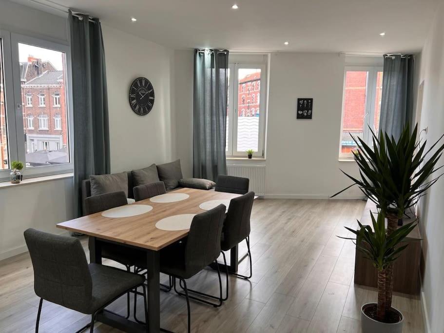 White apartment, 2 Chambre-Arrivée autonome-Wifi rapide - 一居室公寓