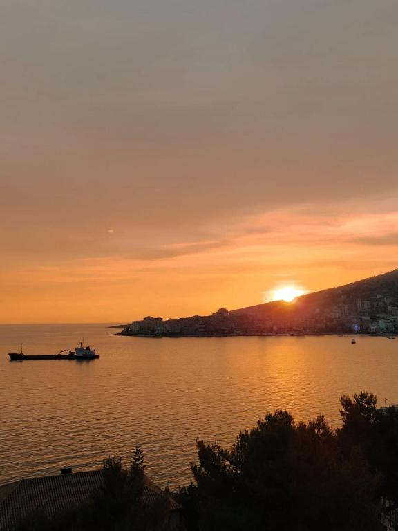 Saranda Sea View Family Apartment - Image 6