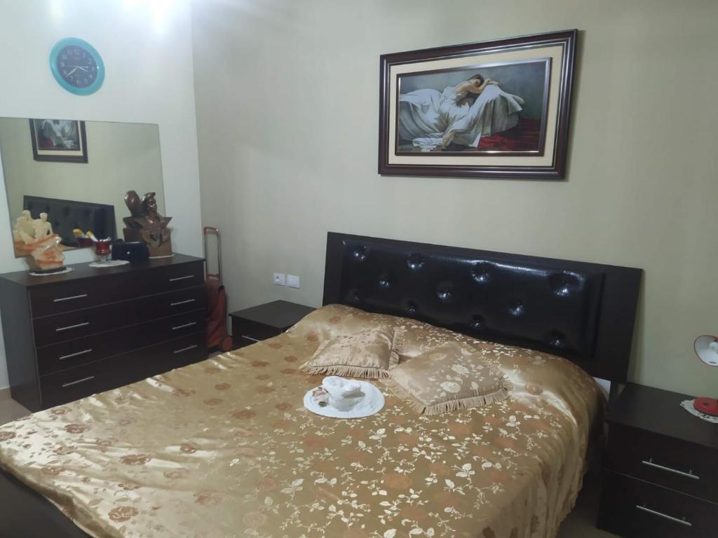 Saranda Sea View Family Apartment - Image 9