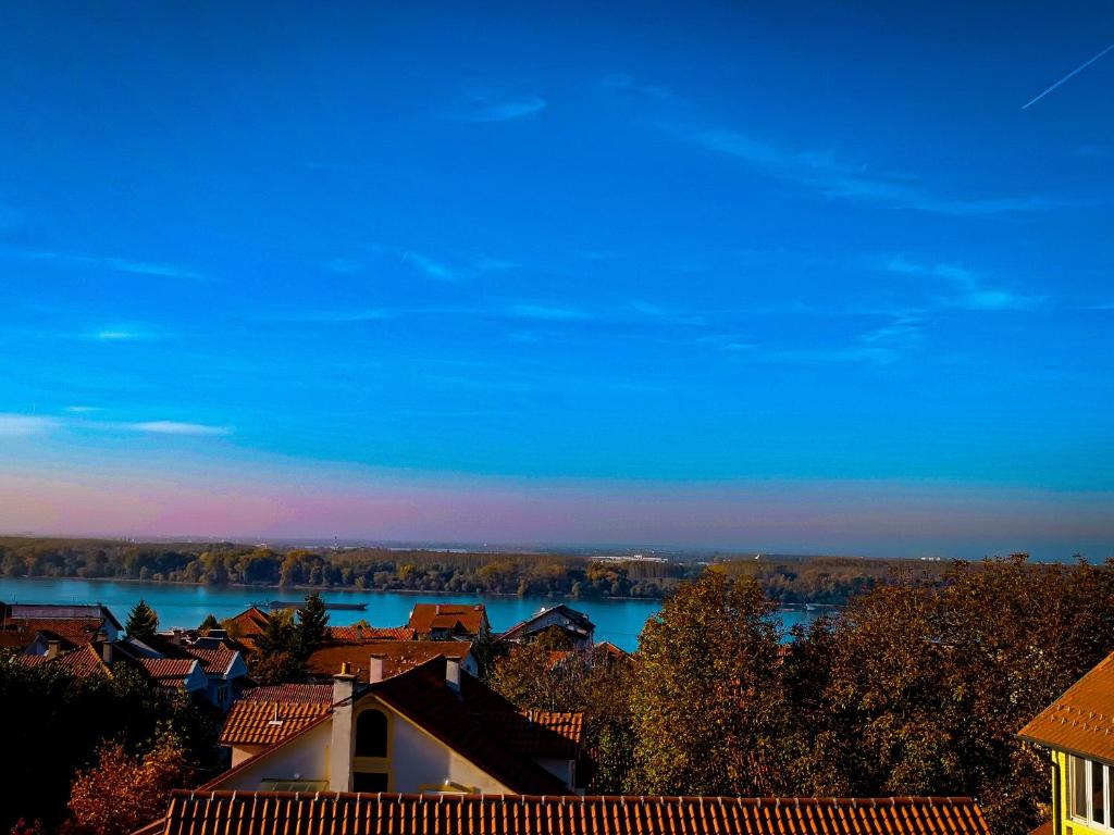 Queens Panorama - Housity