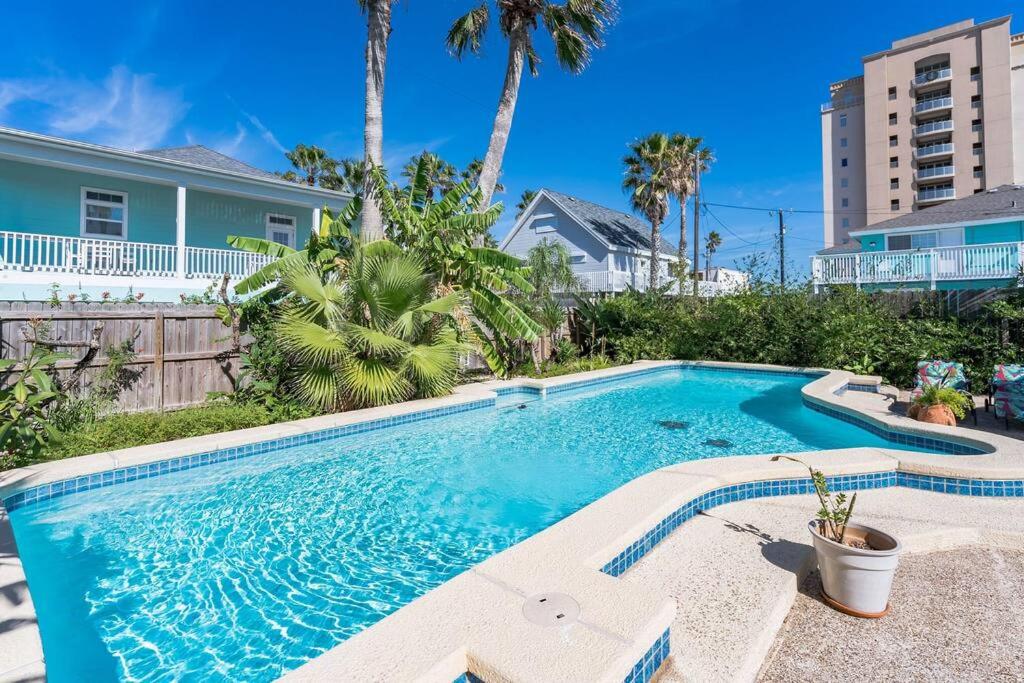 Gorgeous Beach House w Pool Steps Away from Beach
