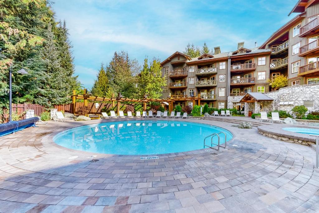 Lost Lake Lodge II