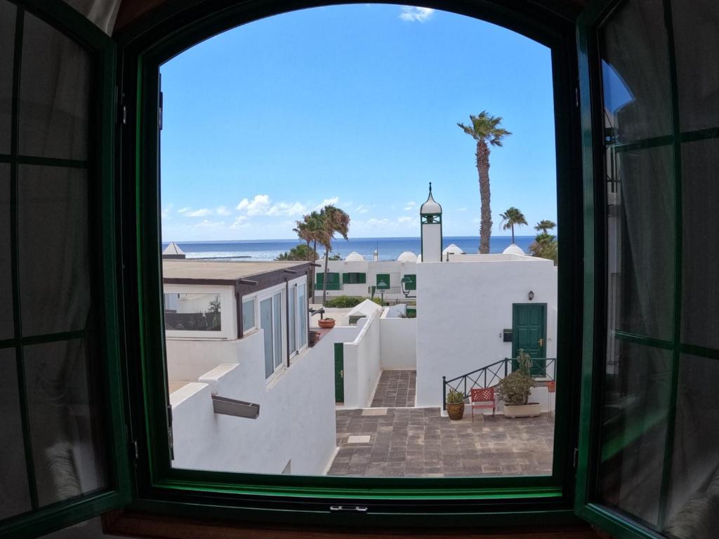 Zdjęcie z galerii obiektu Cozy Waterman beach house w Costa Teguise