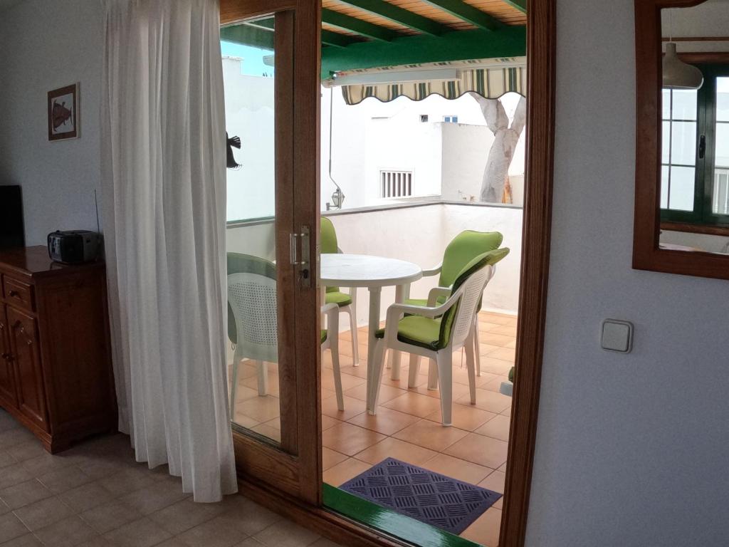 Zdjęcie z galerii obiektu Cozy Waterman beach house w Costa Teguise