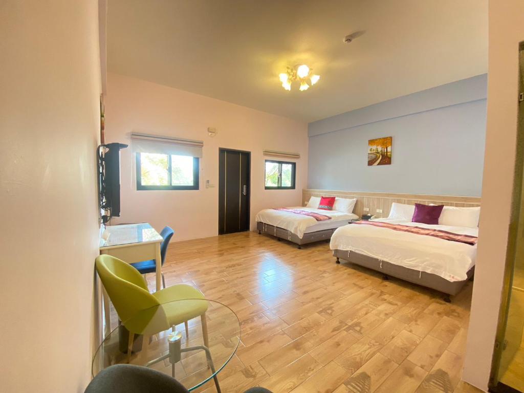 Dawn B&B - Quadruple Room With Garden View