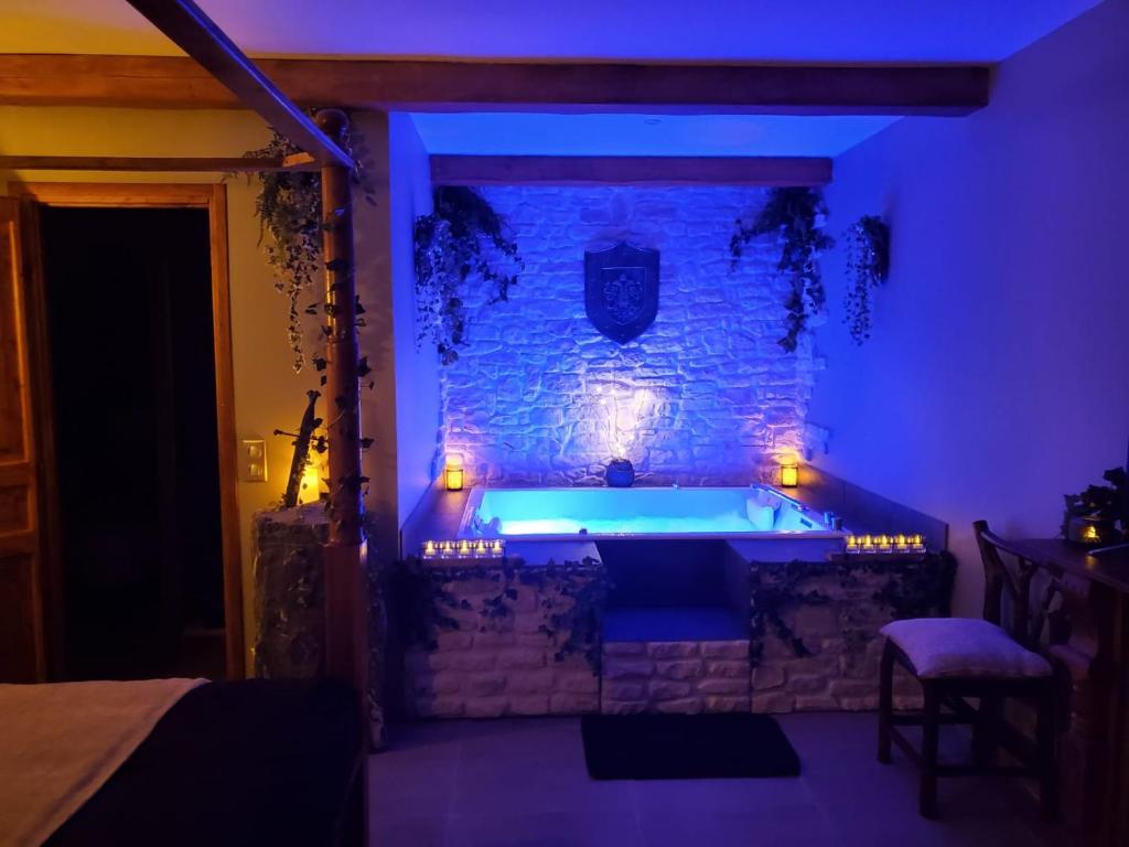 BROCELIANDE Chambre jacuzzi charme et romantique mer plage restaurant à  300m Golfe Saint Tropez, La Croix-Valmer – Tarifs 2023