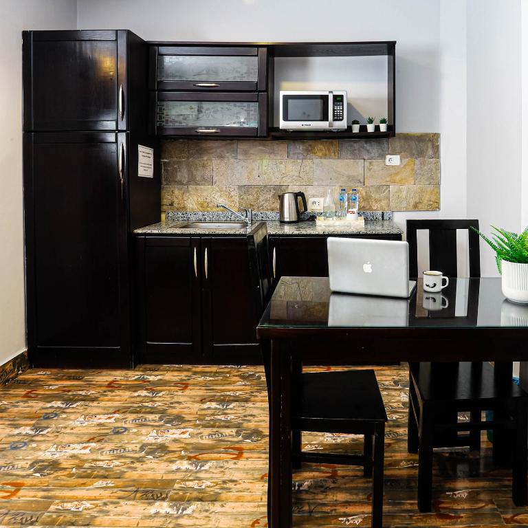 NewCity Hotel & Suites - 10