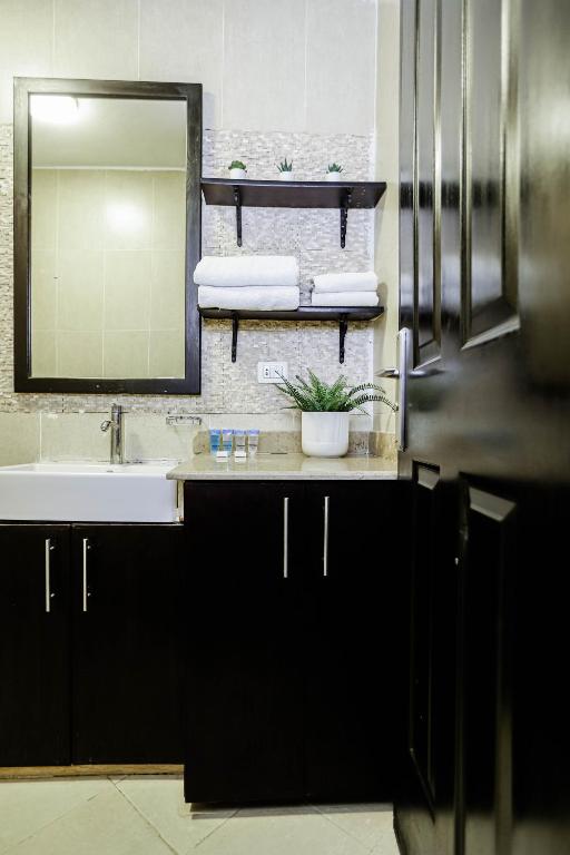 NewCity Hotel & Suites - 18