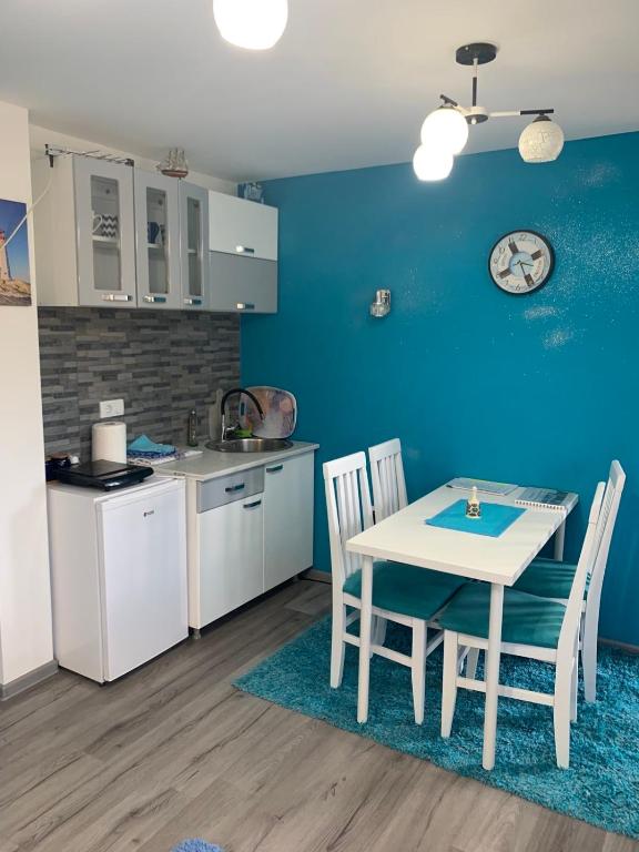 Nhà bếp/bếp nhỏ tại Apartmani NINA Zlatar
