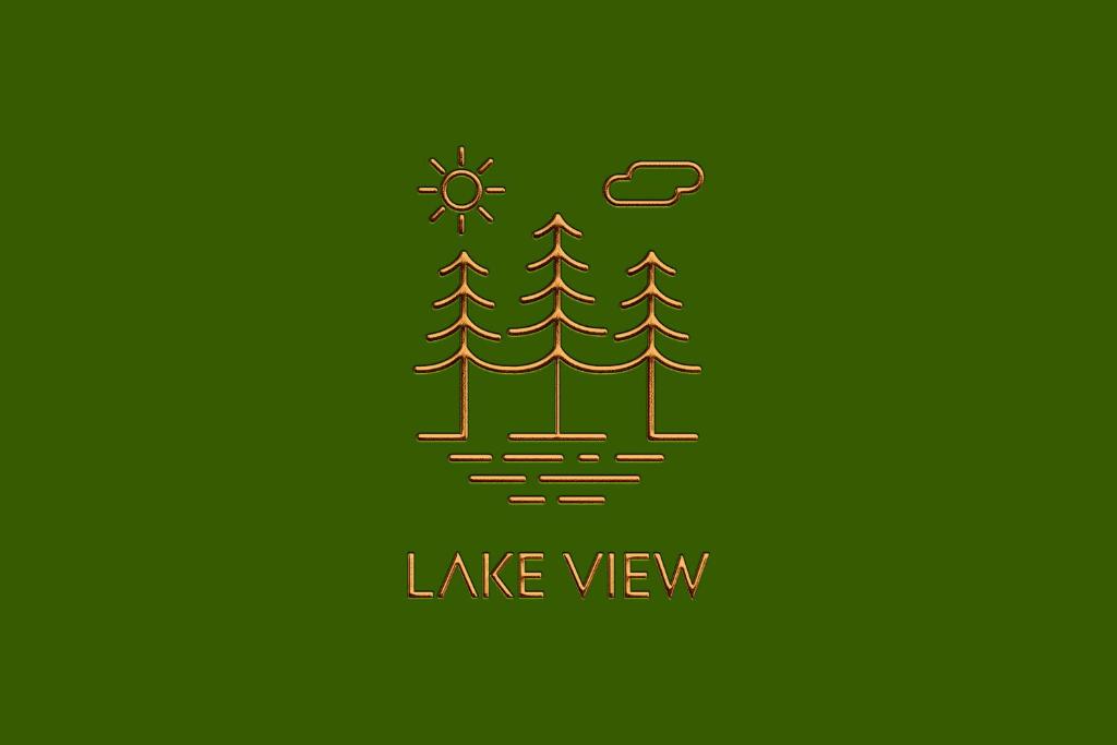 Lake View في بوروفوي: لوحة خضراء عليها أشجار وكلمة منظر
