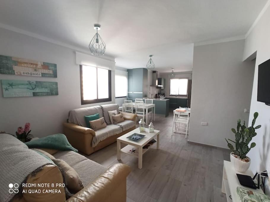 Ventana al Mar - Appartement De Trois Chambres