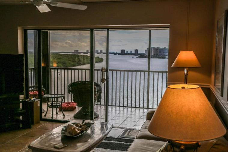 Apartment Windward Point 608, Fort Myers Beach, USA