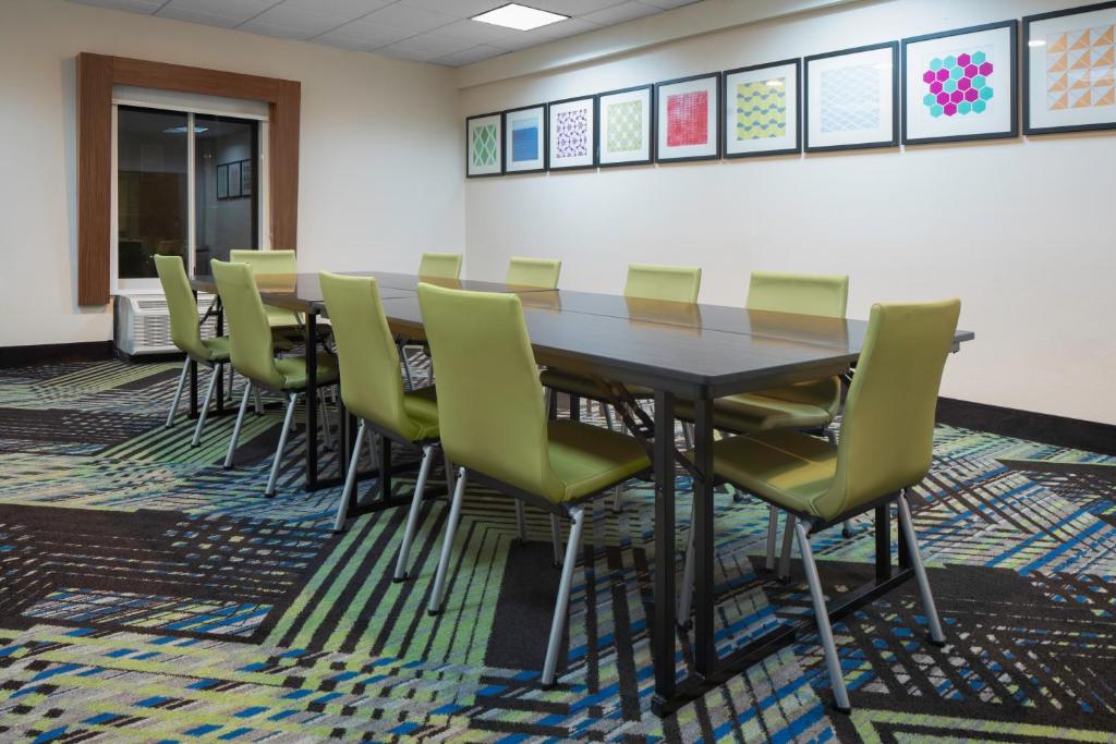 Holiday Inn Express North Myrtle Beach - Little River by IHG photo
