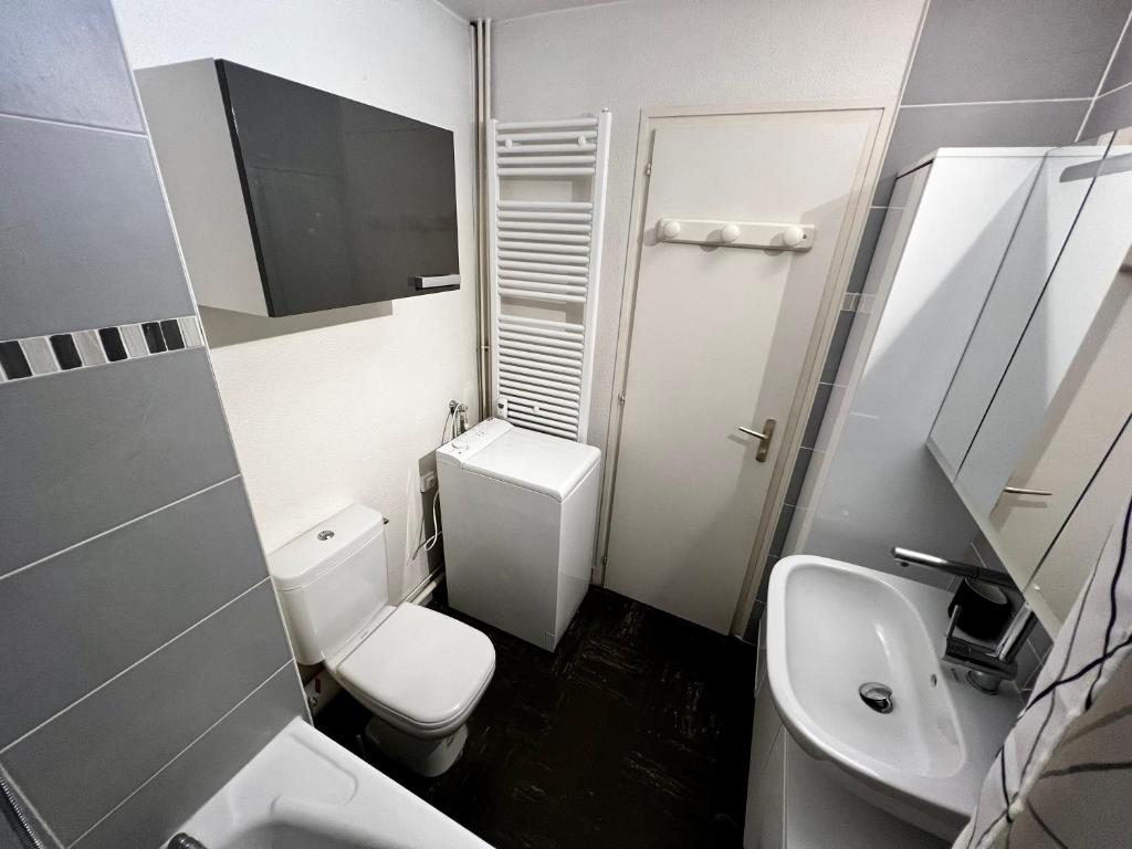 Appart Les Carroz - Appartement D'une Chambre