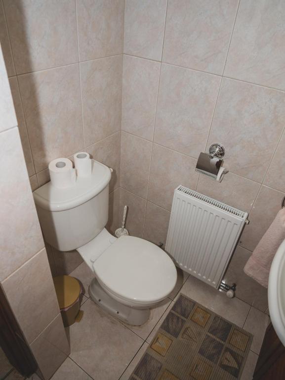 Koupelna v ubytování Revecca House
