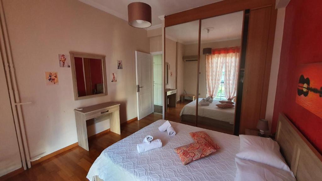 Posteľ alebo postele v izbe v ubytovaní Marianas Inn