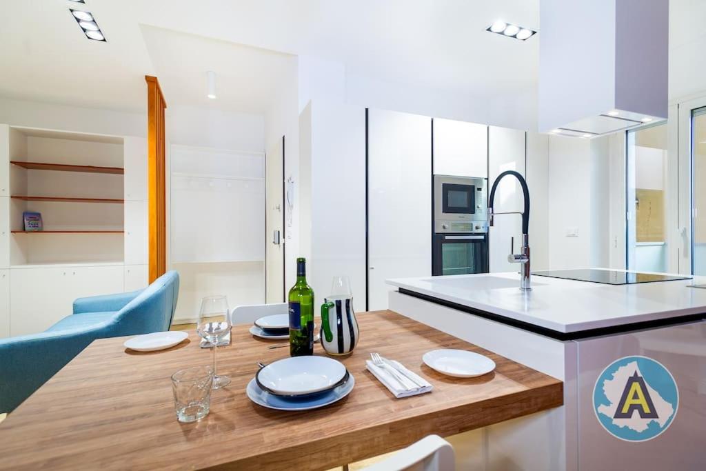 A kitchen or kitchenette at Favoloso nel cuore di Pescara a due passi dal mare