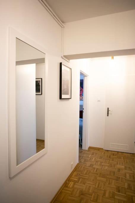Fotografia z galérie ubytovania oompH Warsaw Center Well Designed Apartment with Balcony vo Varšave