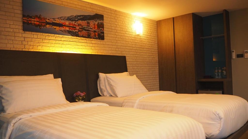 BB Glass House - Resim 19