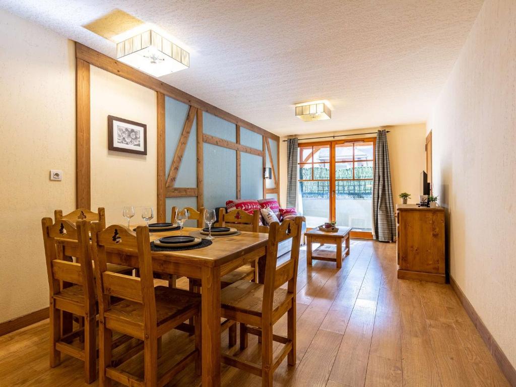 Zdjęcie z galerii obiektu Appartement centre-ville avec piscine, sauna et parking privé - FR-1-296-443 w mieście Saint-Lary-Soulan