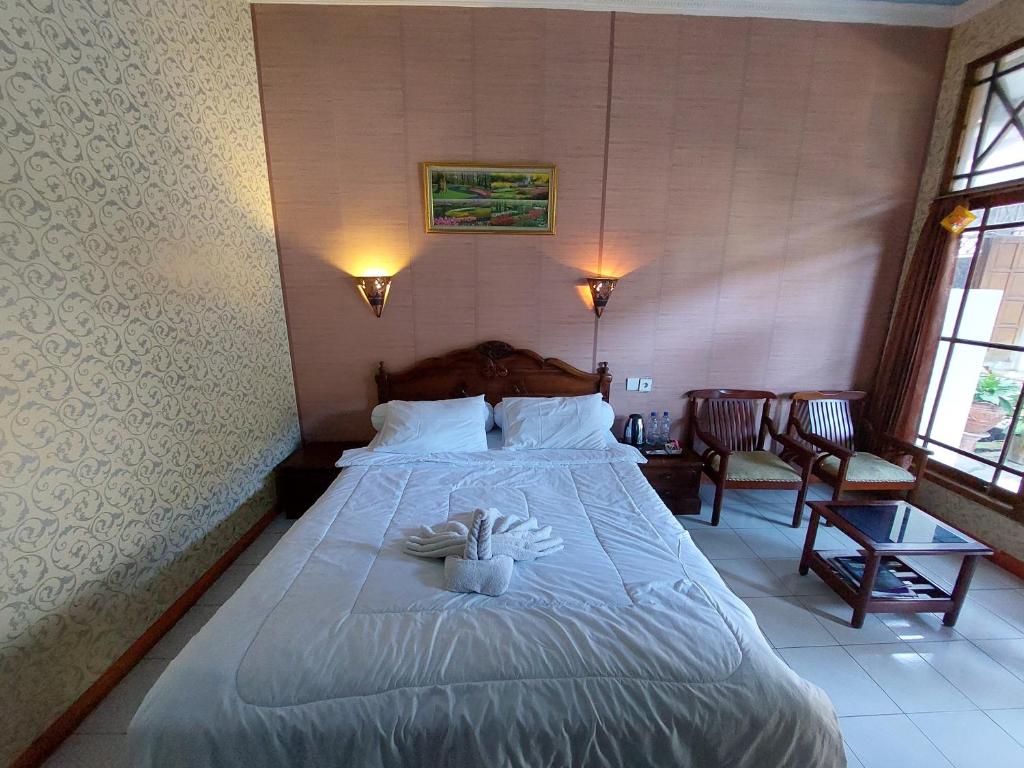 Puri Merbabu Asri - Deluxe Double Room