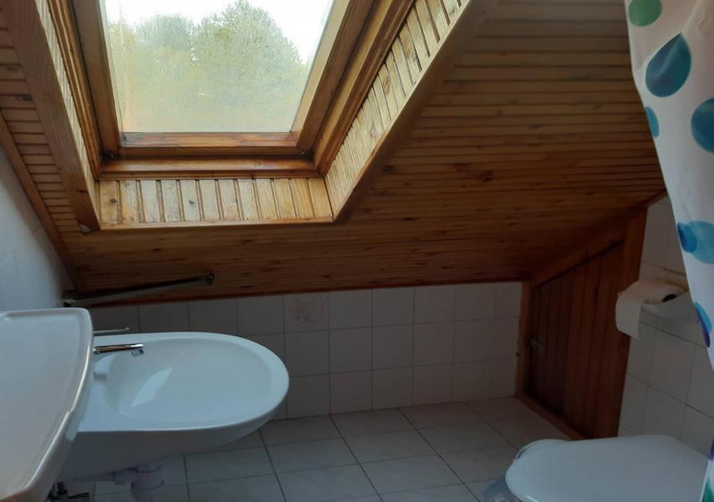 Koupelna v ubytování Portum vendégház