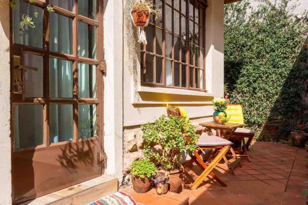 Giardino di Gorgeous Well Equipped Modern Guest House in Loresho