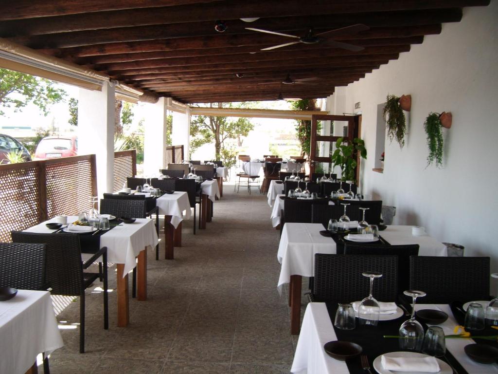 Reštaurácia alebo iné gastronomické zariadenie v ubytovaní Hotel Mas Prades