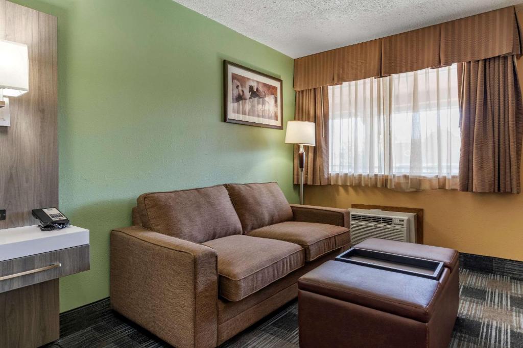 Posezení v ubytování Quality Inn