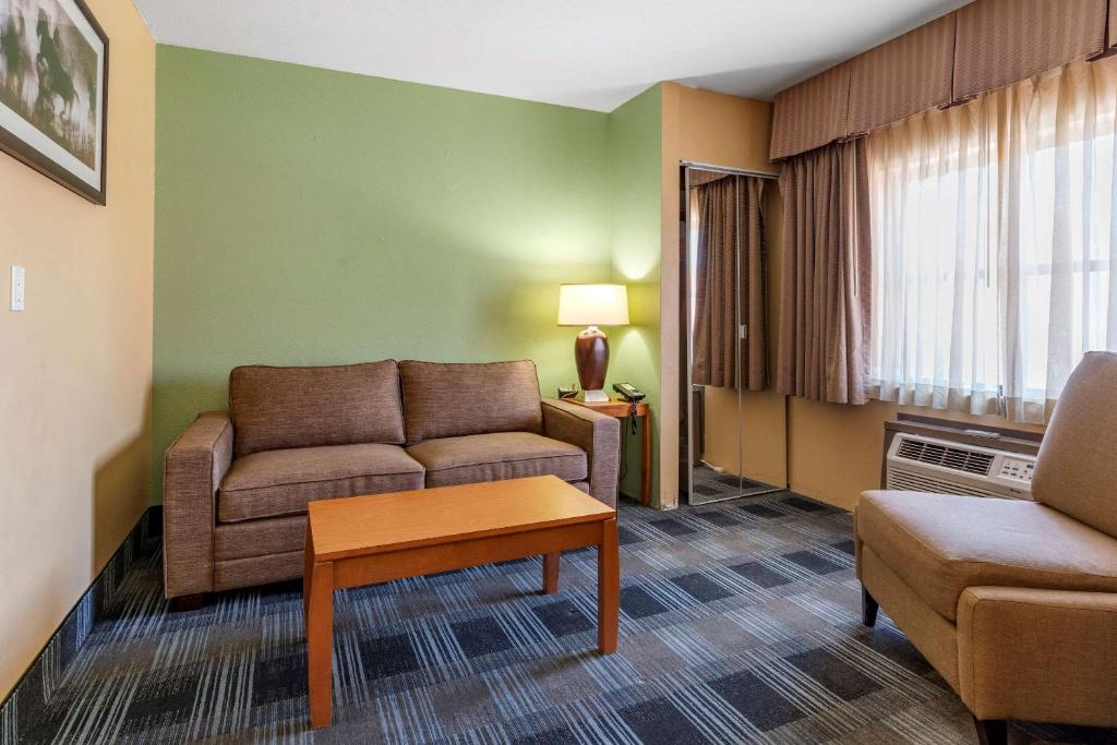 Posezení v ubytování Quality Inn