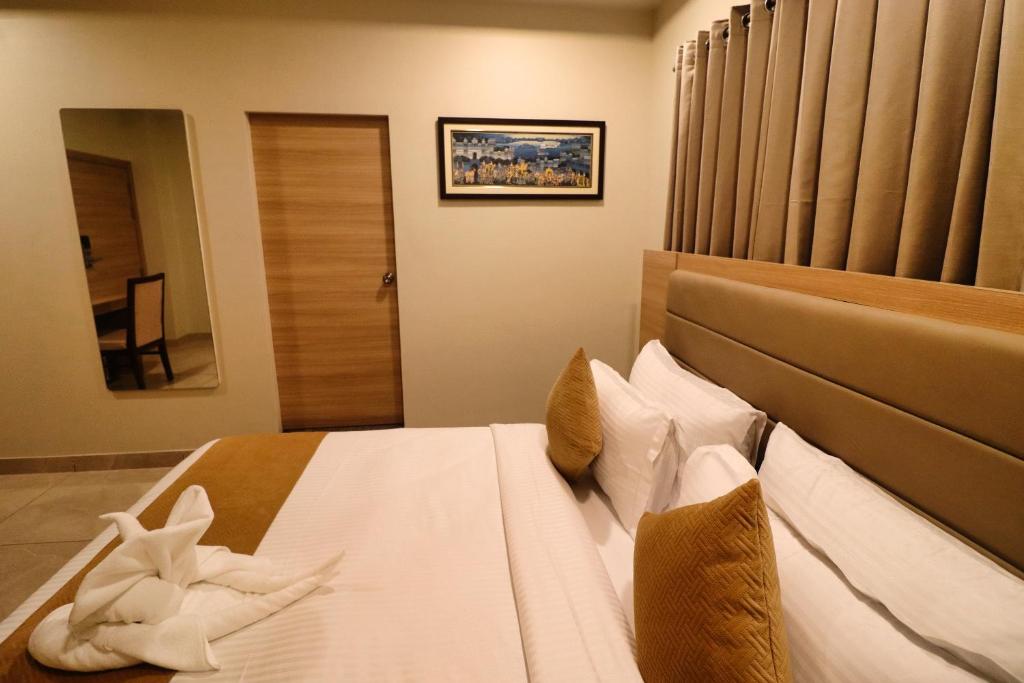Clarks Inn Express Udaipur - Superior Double Room