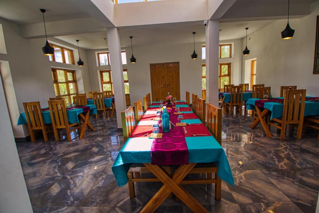 Restaurace v ubytování Chalet Seabuckthorn - Hunder