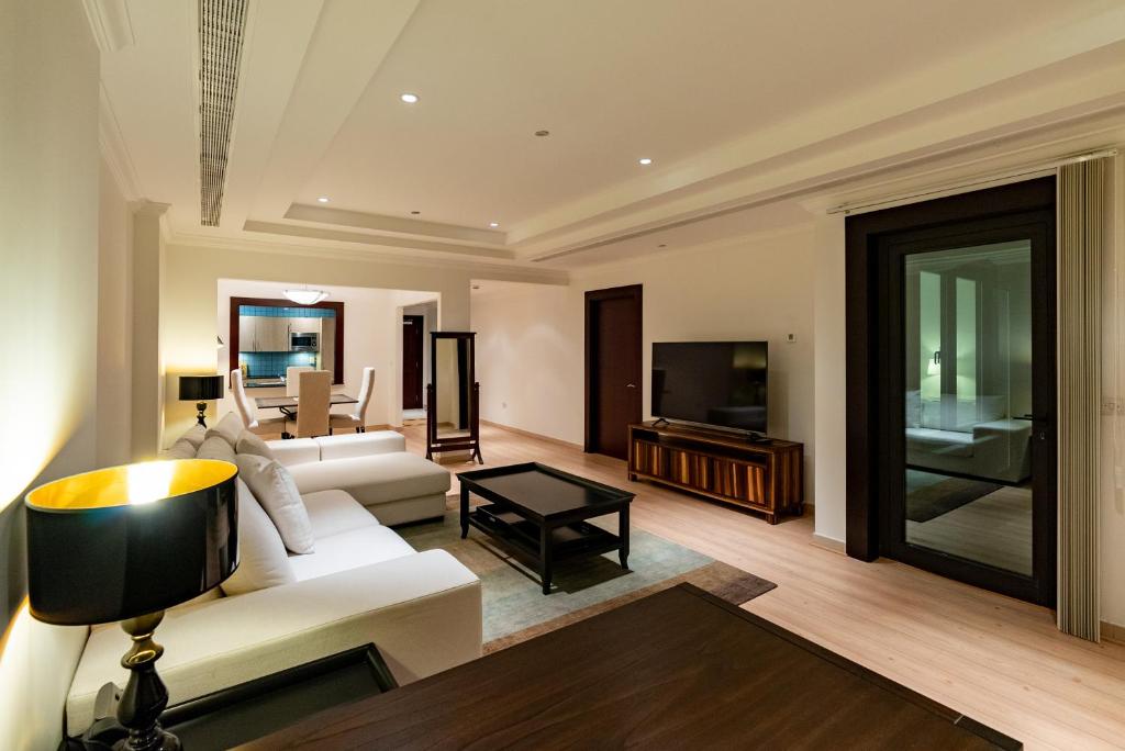 One Bedroom Apartment in Porto Arabia, The Pearl Qatar, Doha
