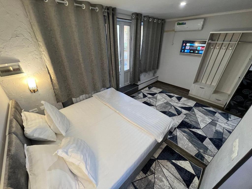 Nemo Guest House - 