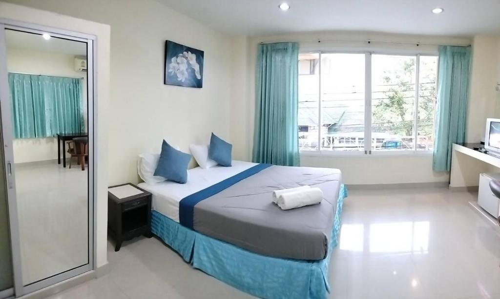 Marina Seaview Krabi - Double Room With Balcony And Sea View
