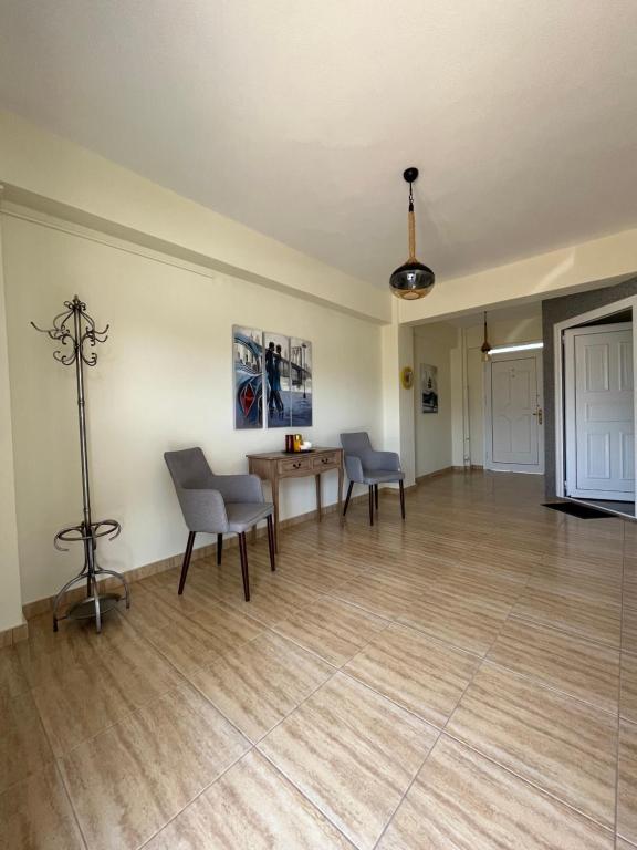Posezení v ubytování Olympian Two Floor Apartment