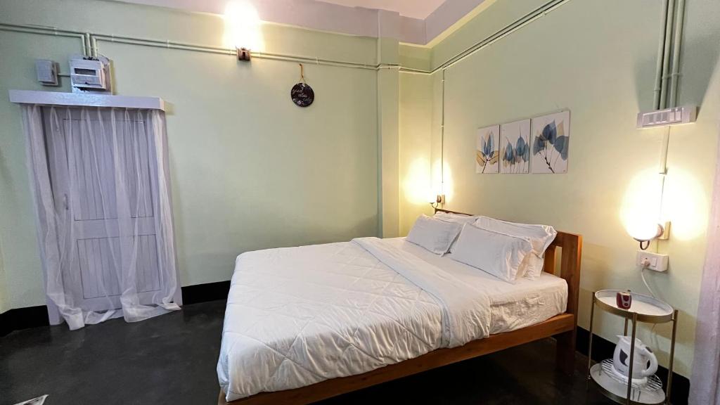 ABA ROOM ZOO ROAD, Guwahati Updated 2023 Prices