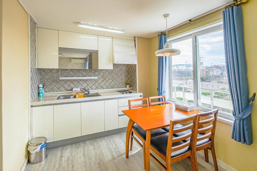 Kuchyň nebo kuchyňský kout v ubytování Mega Resort