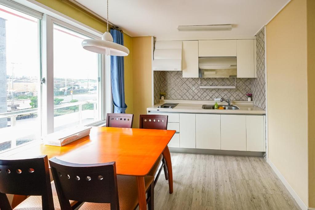 Kuchyň nebo kuchyňský kout v ubytování Mega Resort