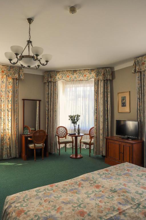 TV a/nebo společenská místnost v ubytování Union Hotel Prague
